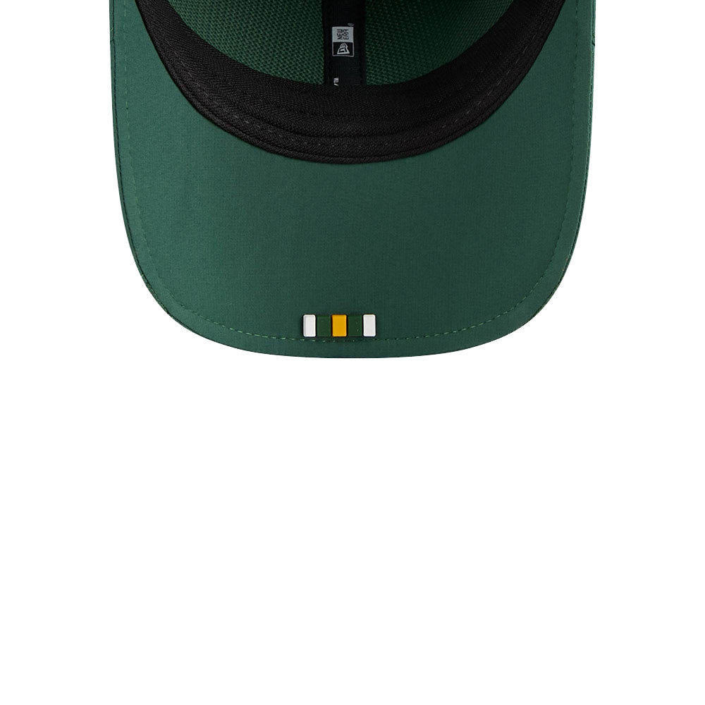 Men's Green Bay Packers New Era Green 2025 NFL Primary Logo Sideline Heat 9FORTY M-Crown Adjustable Hat