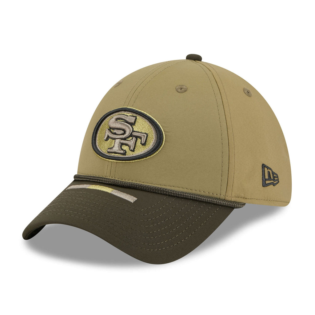 Men's San Francisco 49ers New Era Green 2025 Salute to Service 39THIRTY Flex Hat